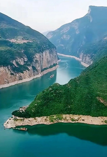 【健康之旅】陆地头等舱2+1长江三峡五日游（湖北十堰+宜昌三峡+襄阳）